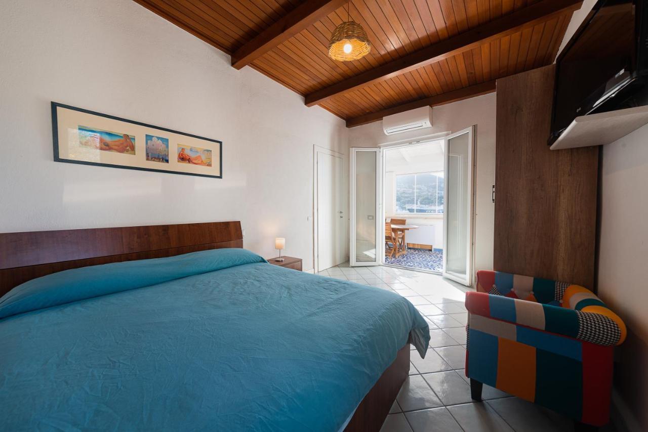 La Casa Sul Porto Apartment Ischia Exterior photo